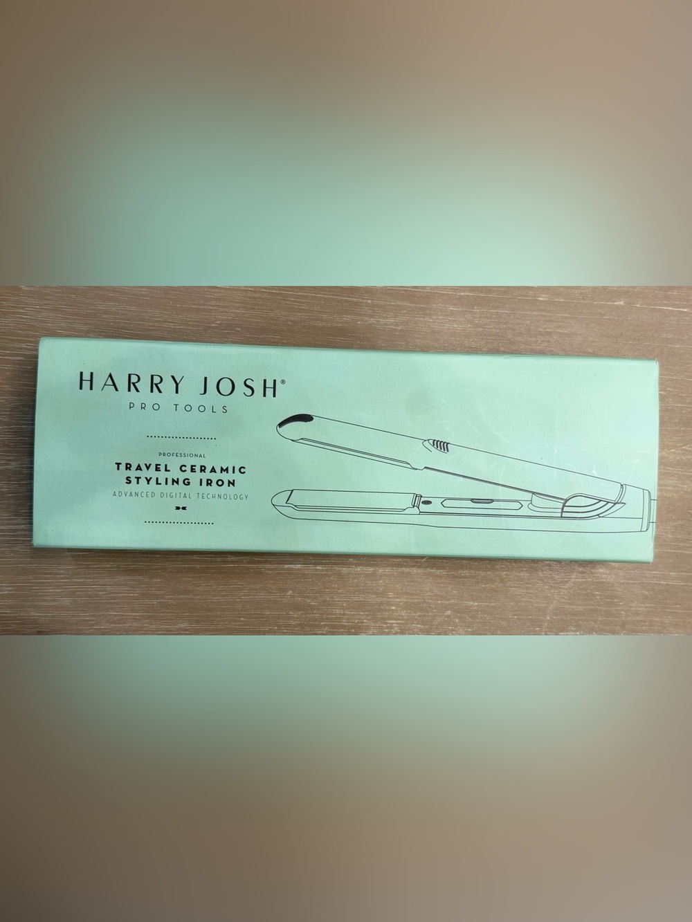 BNIB Harry Josh Pro Tools Travel Straightener